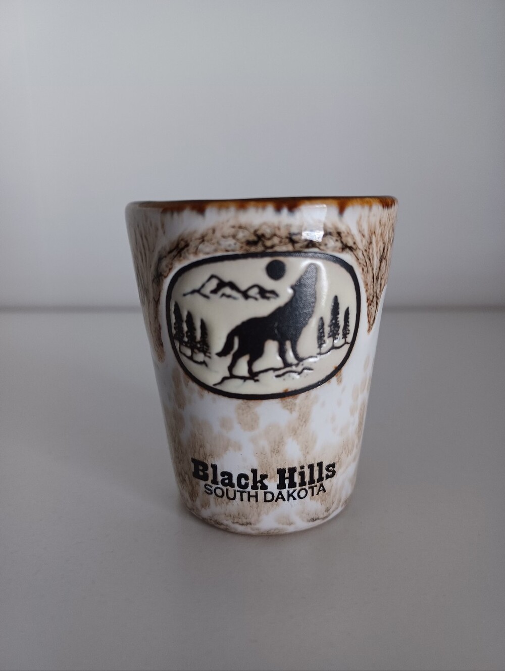 Black Hills South Dakota Wolf Cream Brown Shot Glass Barware Travel‎ Collectible